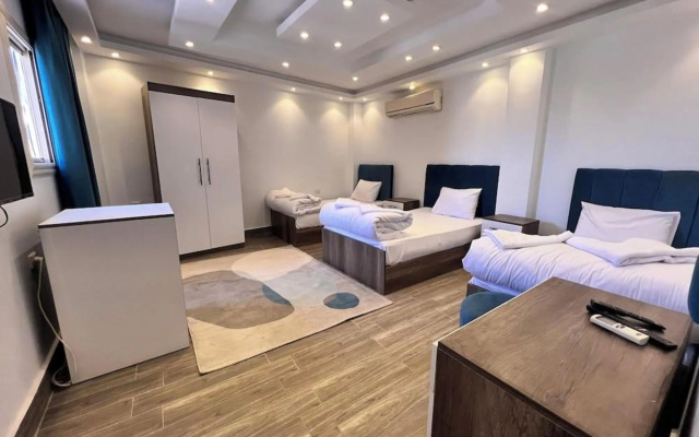 Premier Pyramids Inn