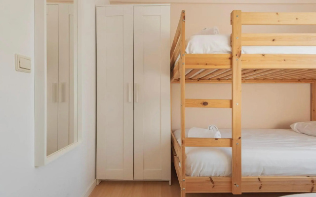 Spacious Family Holiday Home (7p), Free indoor parking