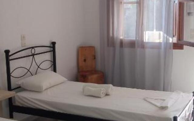 Athina Studio Apartments