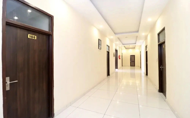 Samrat Regency By OYO Rooms