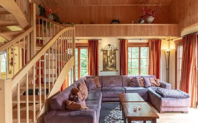 Wooden Holiday Home with Microwave near Brunssummerheide