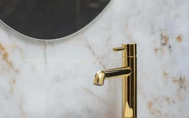 Studio With Jacuzzi by Renters Prestige