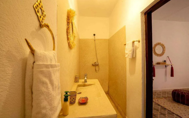 Zwen Zwen Boutique Hotel Rooftop & Spa