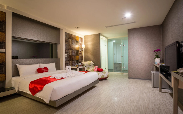 Sparkle Hotel Taipei Bridge