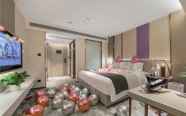 Lavande Hotel Wuhan 2nd Guanggu Road