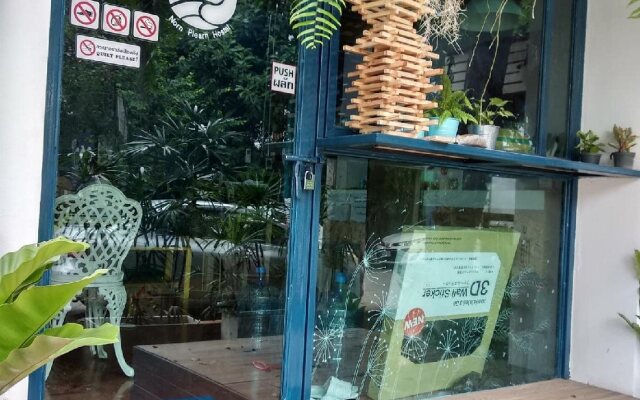 Oyo 668 Norn Plearn Hostel