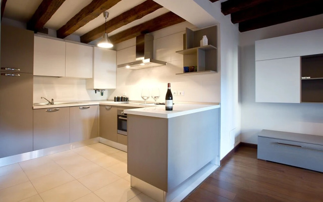 Good Wine Apartments