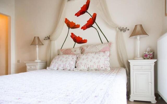 Seafront Luxury Villa w 5-en Suite BR BBQ