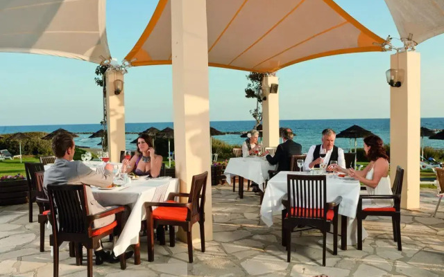 Robinson Cyprus