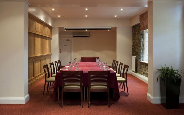 The Tong Park Hotel