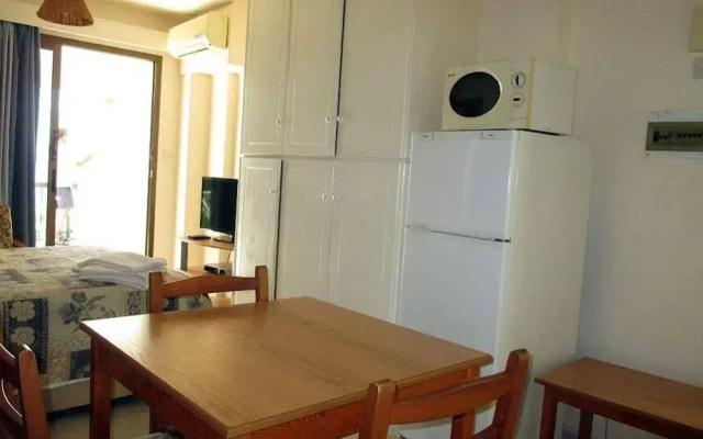Rododafni Beach Apartments
