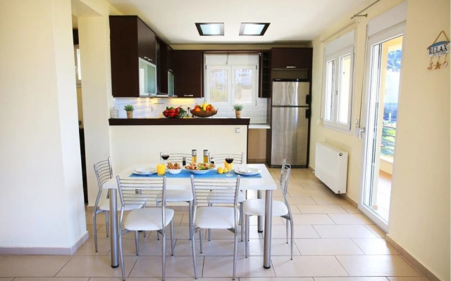 Bright villa seaview 5' to beach