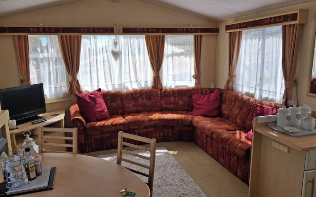 2bed-cabin Sleeps 4, Wifi, Free Parking, Sea Views