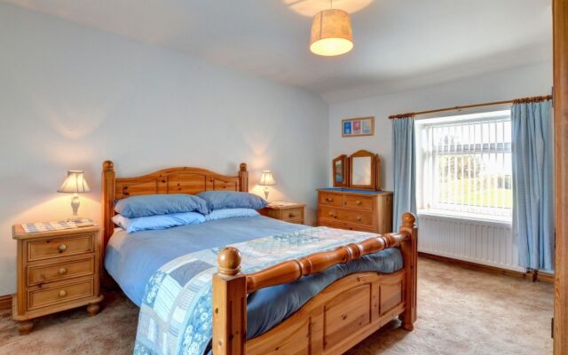 Holiday Home Ffermdy'r Bont