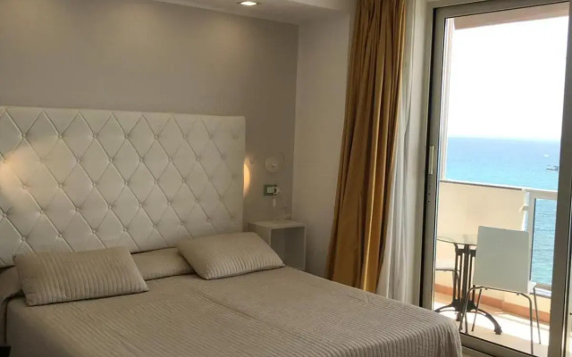Hotel Tysandros