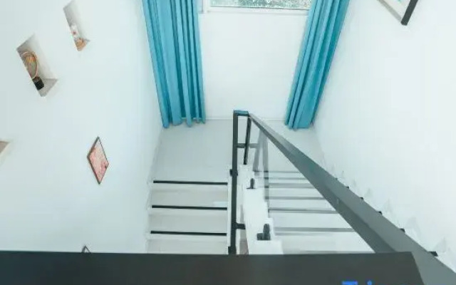 Shanghai Meishu Time Swimming Pool Party Single-family Villa