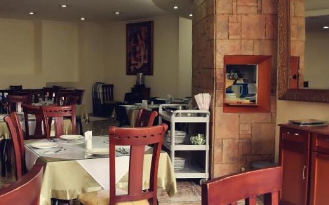 Hotel Santa Isabel II