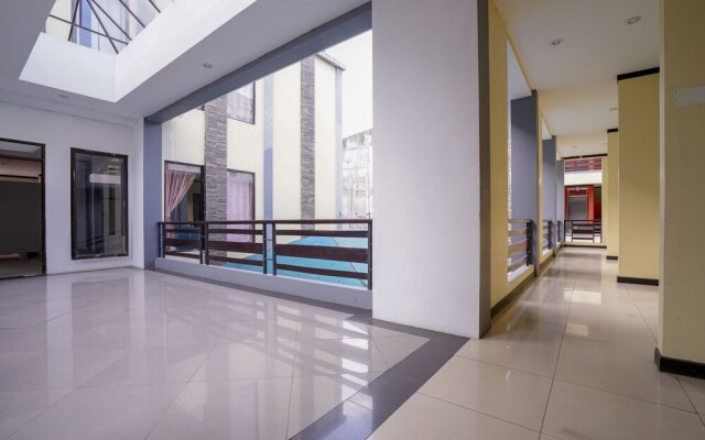 Capital O 2102 Grand Mutiara Hotel