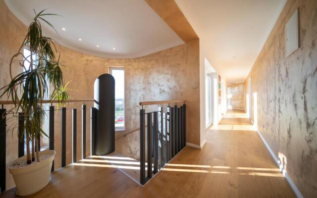 Villa Elani - Stylish And Modern 6B Seaview Villa