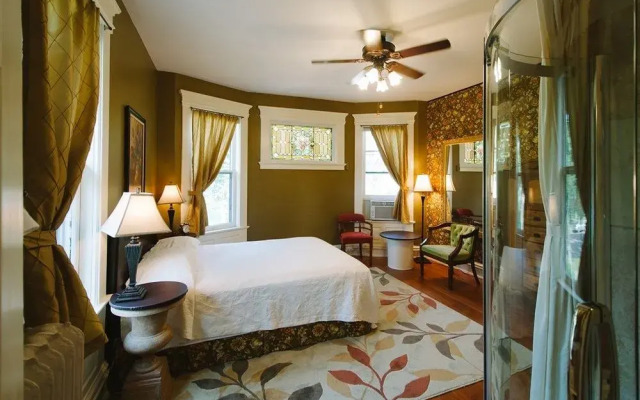 Waller House Inn