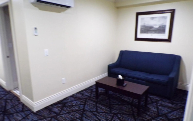 Niagara Crossing Hotel & Spa