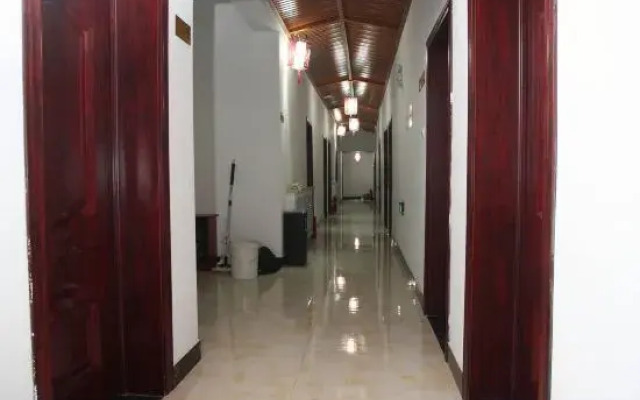 Xuexiang Liuchangfu Family Hotel (Xueyun Street)