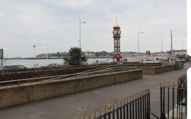 The Weymouth Sea Front Holiday Flat
