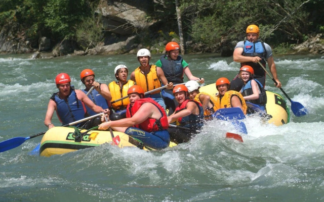 Splendid Chalet with Garden, Bbq, Balcony, Heating, Parking