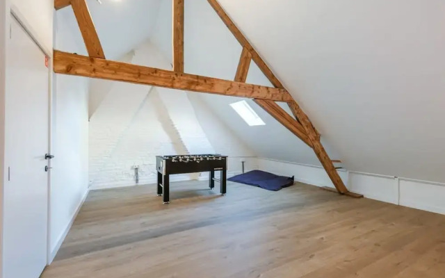 Beautiful Vacation Home Valkehuisje in Poperinge