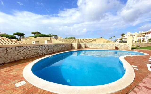 Albufeira Sunny Style With Pool By Homing