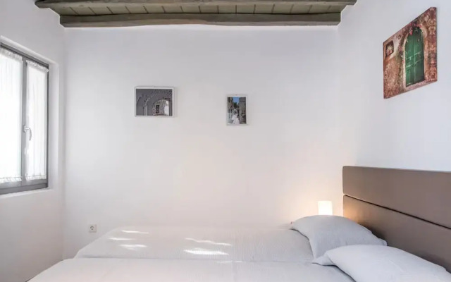 Tinos Pegion House