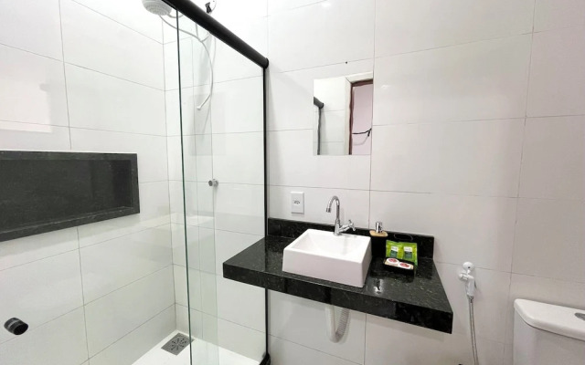 Do Adriano Suites