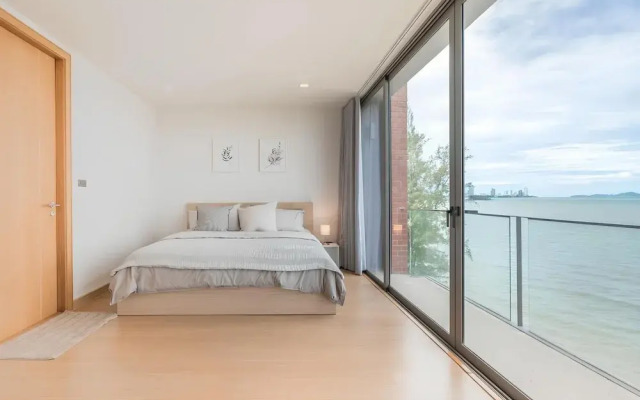Sandbox Beachfront Villa3