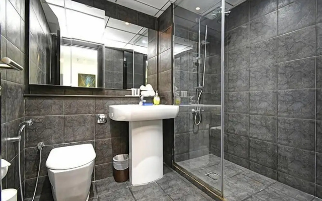 Al Majara 5 by Deluxe Holiday Homes