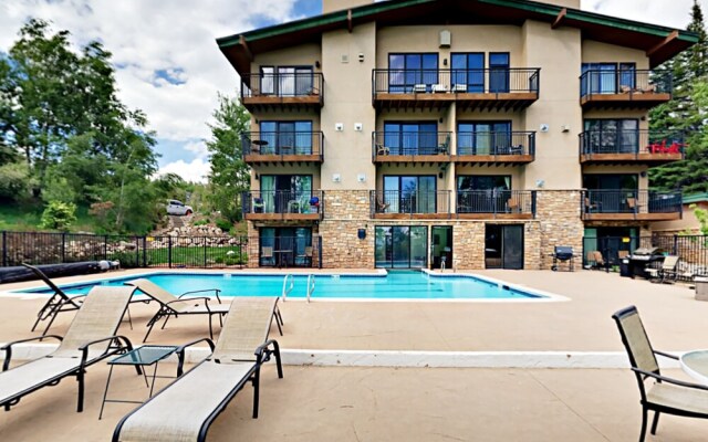 Wooded Steamboat Springs Retreat by RedAwning
