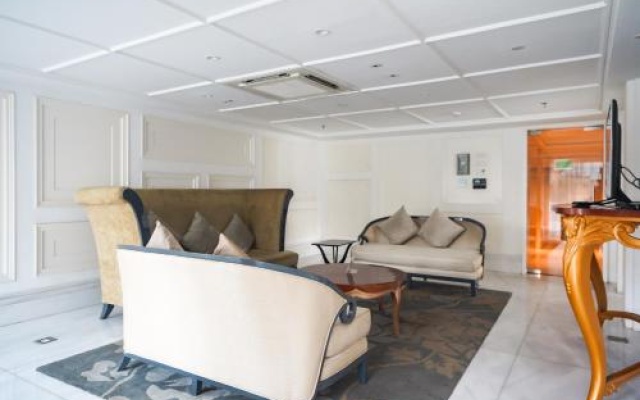 The Mansion At Dukuh Golf Kemayoran Apartment Tower Bellavista 1 – Guest Rooms – Jakarta