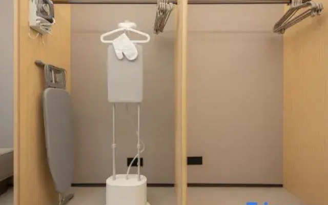 JI Hotel Shenzhen Yantian Road Subway Station Hotel