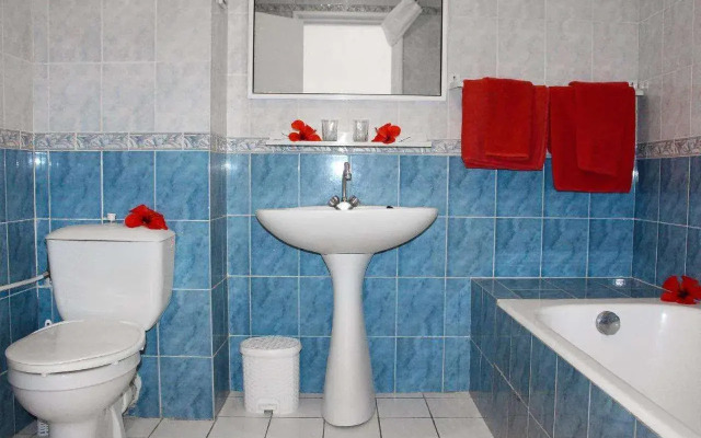Hotel Emira