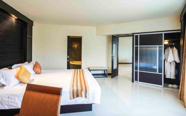 The Nouveau Chumphon Beach Resort & Golf