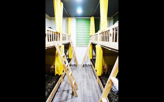 Onna Guesthouse - Hostel