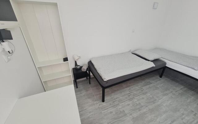 Budget Apartment LeLo Center1