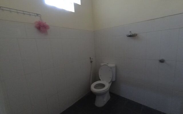 Oyo 1562 Green House