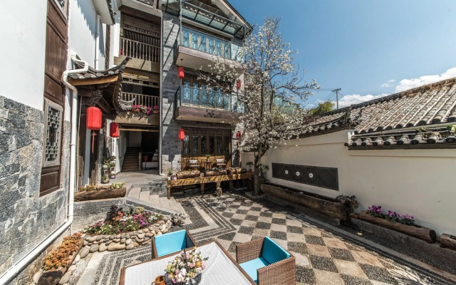 Floral Hotel Yun Xi Lijiang