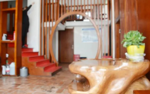 Kangding Light and Shadow Hotel