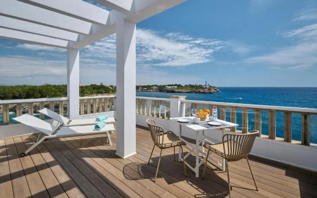 Orange Colom Seaside Apartments