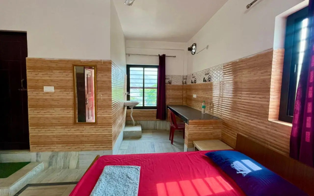 Laxmi Lodge