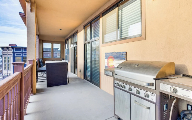 Mountain-view Condo in the Heart of Edwards!