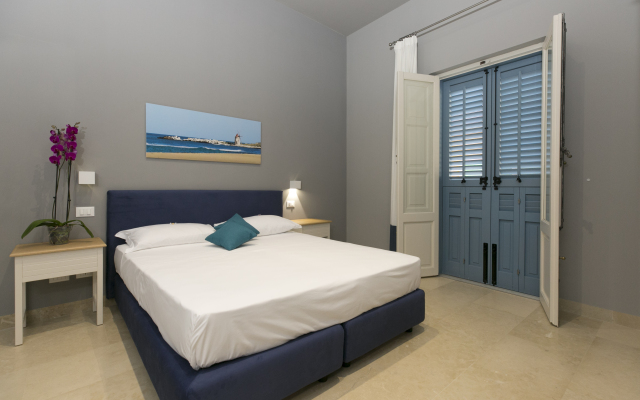 ZIBIBBO SUITES & ROOMS - Aparthotel in Centro Storico a Trapani