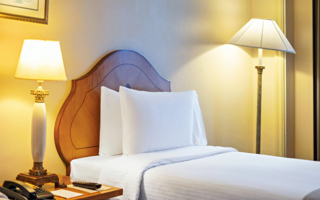 Waterfront Cebu City Hotel & Casino