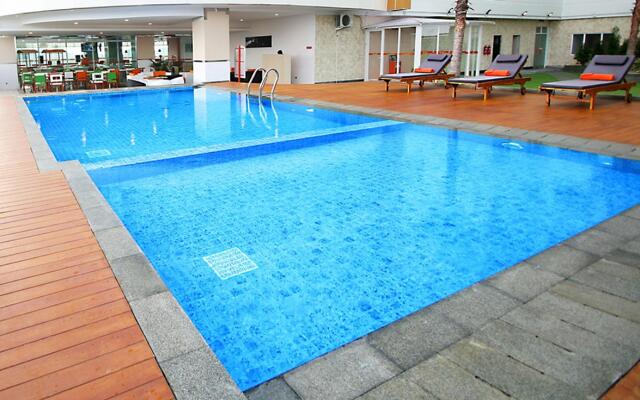 HARRIS Hotel Sentraland Semarang